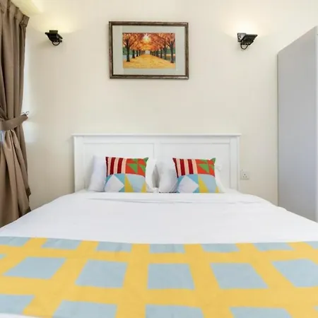 Executives Pantai Seaview Batu Ferringhi 2704 - 2 Bedrooms Exterior photo